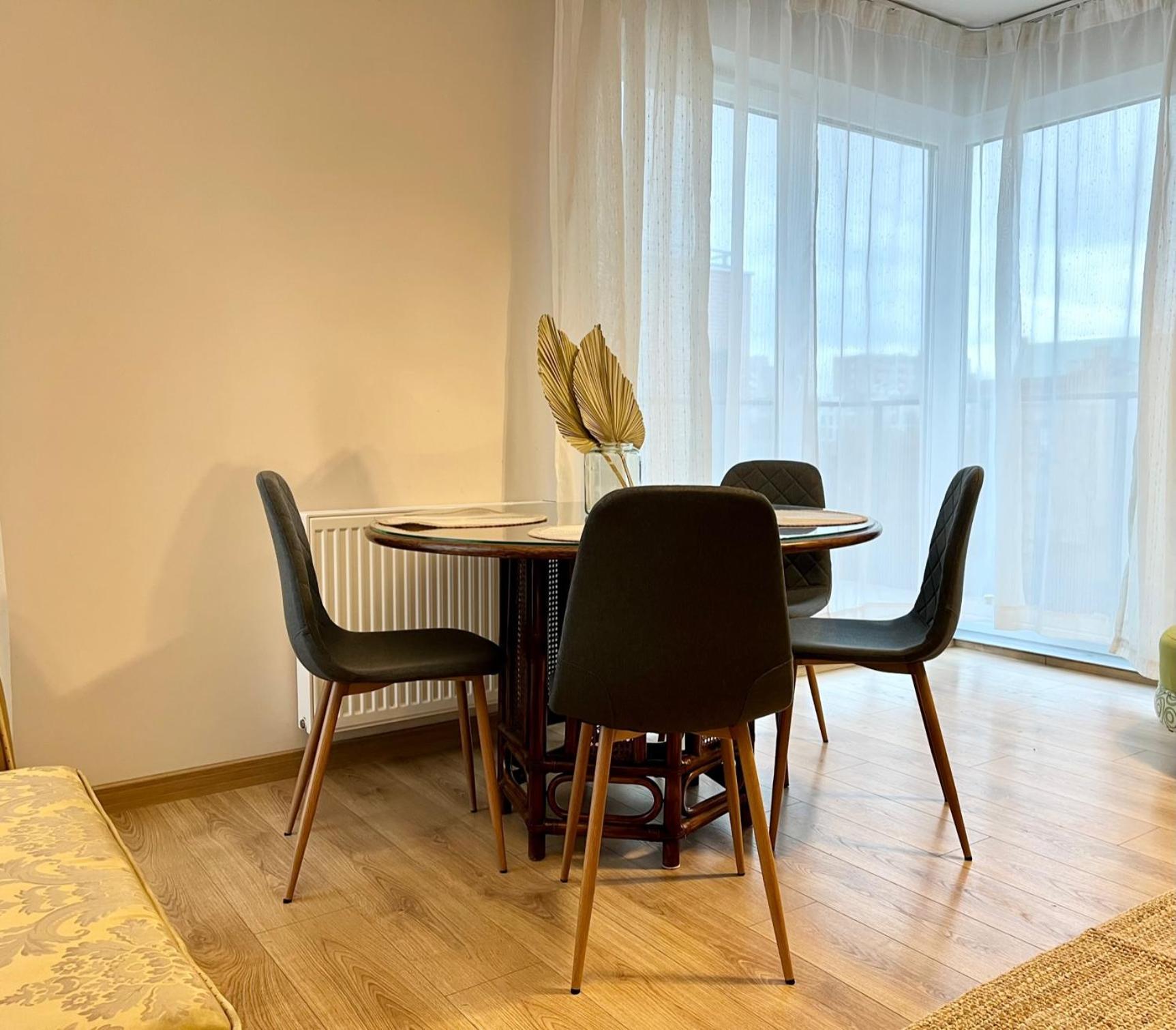 Oldtown Retro Apartment By Marina With Balcony For 6 People กดัญสก์ ภายนอก รูปภาพ