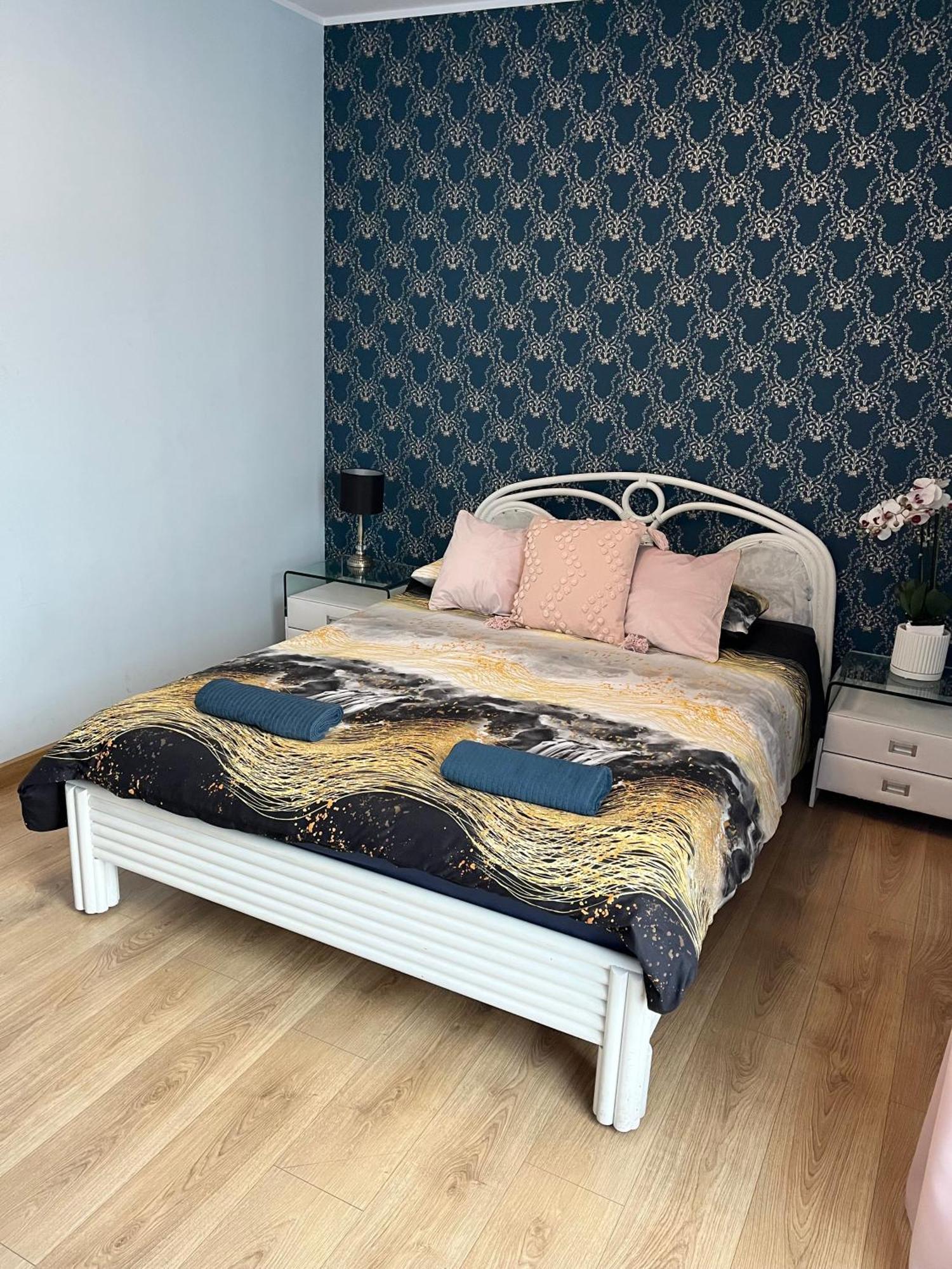 Oldtown Retro Apartment By Marina With Balcony For 6 People กดัญสก์ ภายนอก รูปภาพ